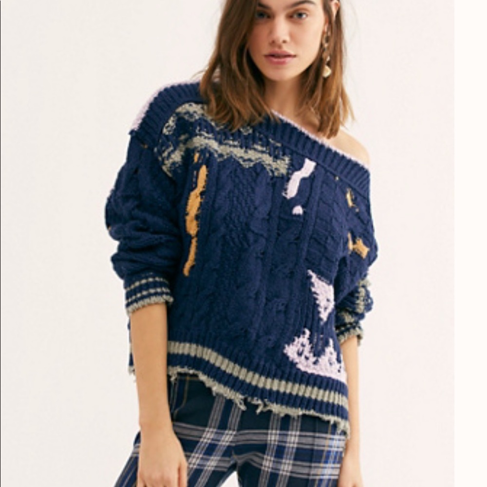 Super soft and comfortable free people pullover